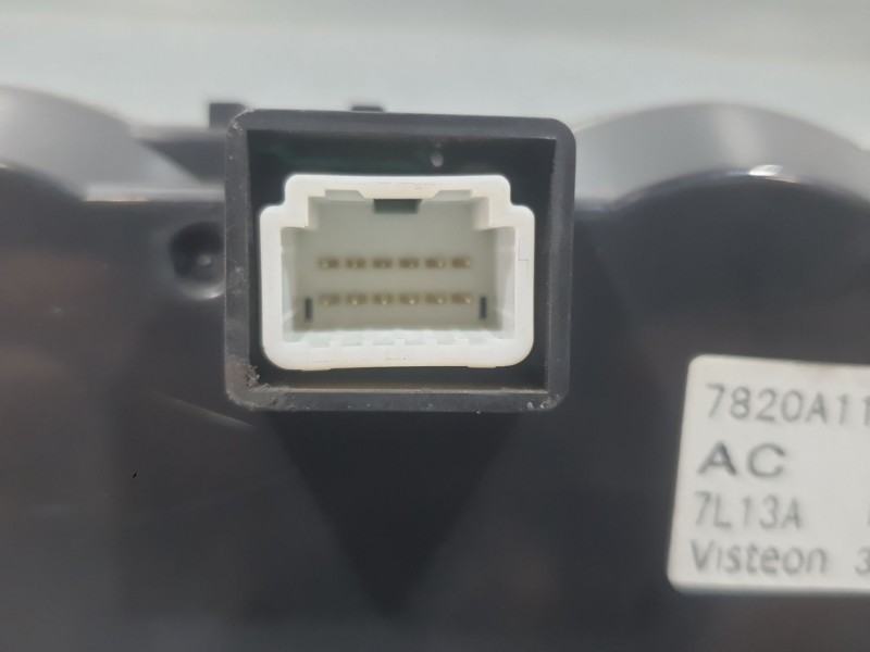 Recambio de mando climatizador para mitsubishi outlander ii (cw_w) 2.2 di-d 4wd referencia OEM IAM 7820A115XB  