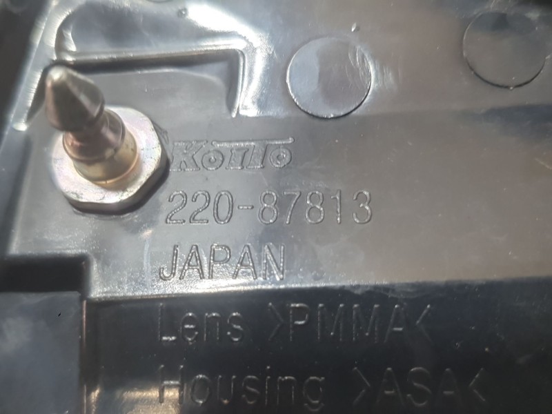 Recambio de piloto trasero derecho exterior para mitsubishi outlander ii (cw_w) 2.2 di-d 4wd referencia OEM IAM 8330A380 2208792