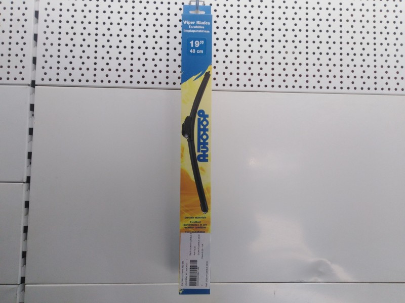 Recambio de escobilla limpia 480 mm para universal accesorio - referencia OEM IAM 48 CM/19´´  GOMA FLEXIBLE 48CM/19´´