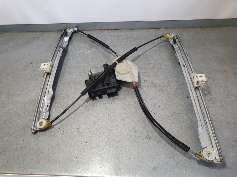 Recambio de elevalunas delantero derecho para citroën c4 grand picasso exclusive referencia OEM IAM 9222CT  ELECTRICO