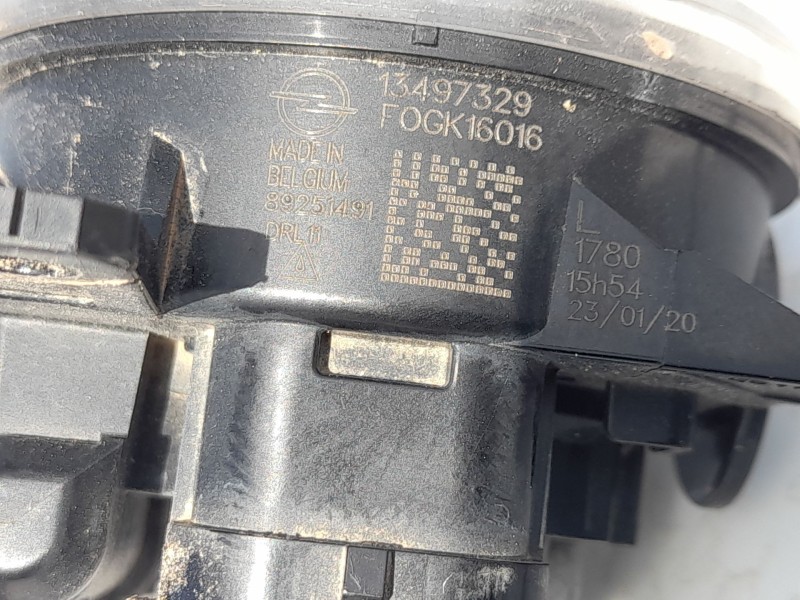 Recambio de faro antiniebla izquierdo para opel corsa f (p2jo) 1.2 (68) referencia OEM IAM 9831303880  