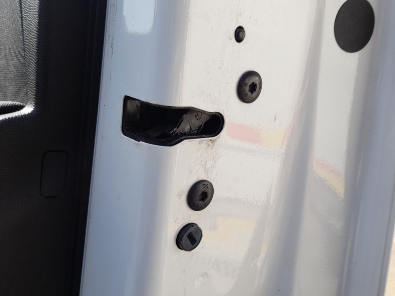 Recambio de cerradura puerta delantera derecha para opel corsa f (p2jo) 1.2 (68) referencia OEM IAM 9844412180  