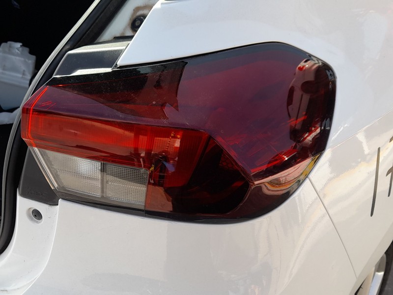 Recambio de piloto trasero derecho exterior para opel corsa f (p2jo) 1.2 (68) referencia OEM IAM 9829317280  