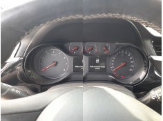 Recambio de cuadro instrumentos para opel corsa f (p2jo) 1.2 (68) referencia OEM IAM 9835151680  