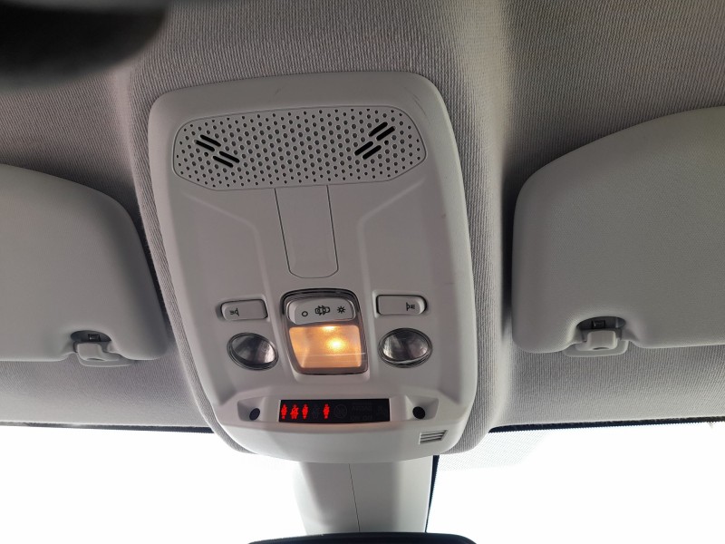 Recambio de luz interior para opel corsa f (p2jo) 1.2 (68) referencia OEM IAM 96781445PR  