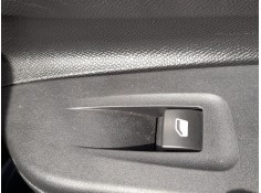 MANDO ELEVALUNAS DELANTERO DERECHO 98044803ZD 