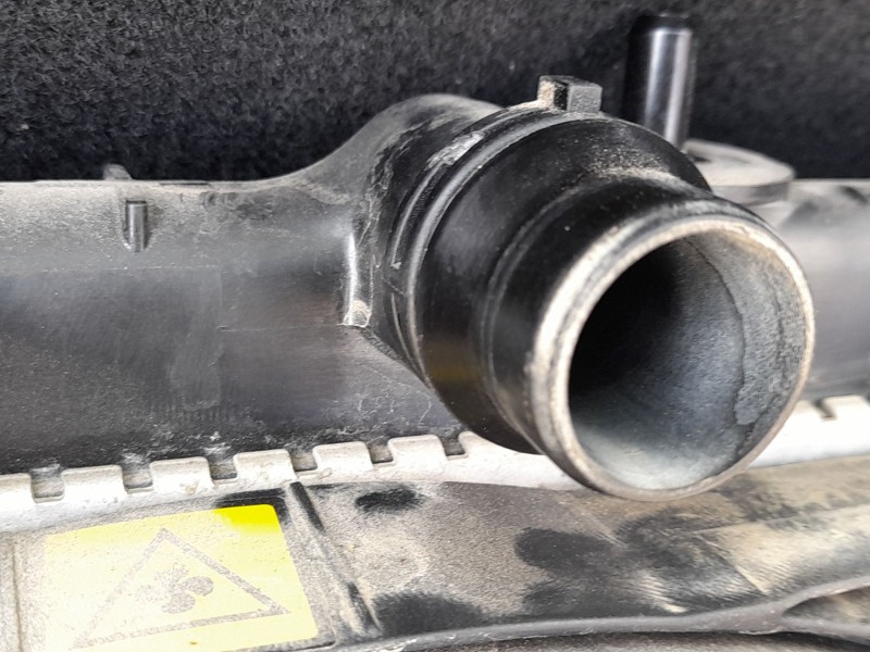 Recambio de radiador agua para opel corsa f (p2jo) 1.2 (68) referencia OEM IAM 9825333880  