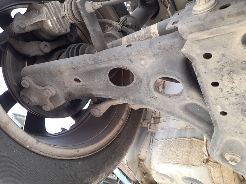 Recambio de brazo suspension inferior delantero derecho para opel corsa f (p2jo) 1.2 (68) referencia OEM IAM 9857897880  