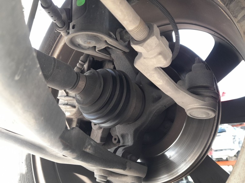 Recambio de mangueta delantera derecha para opel corsa f (p2jo) 1.2 (68) referencia OEM IAM 9826779780  