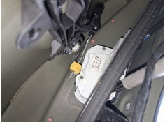 CERRADURA PUERTA TRASERA DERECHA 10640594 