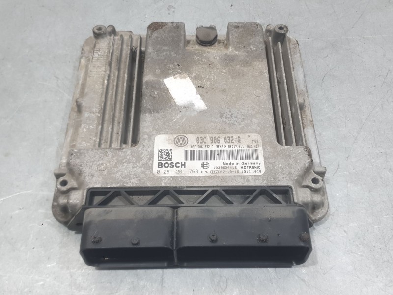 Recambio de centralita motor uce para volkswagen golf v (1k1) 1.4 tsi referencia OEM IAM 03C906032Q 0261201768 BOSCH