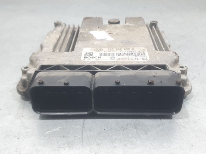 Recambio de centralita motor uce para volkswagen golf v (1k1) 1.4 tsi referencia OEM IAM 03C906032Q 0261201768 BOSCH
