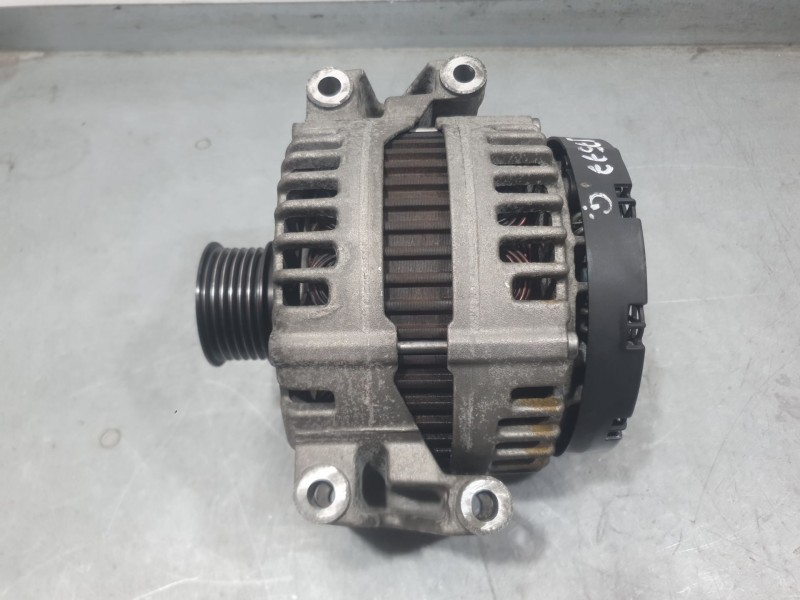 Recambio de alternador para mercedes-benz clase e (w211) e 280 (211.054) referencia OEM IAM A0131545602 0121715014 BOSCH