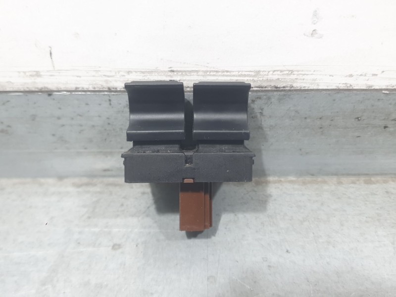 Recambio de mando elevalunas delantero izquierdo para volkswagen golf v (1k1) 1.4 tsi referencia OEM IAM 1K3959857A  