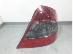 PILOTO TRASERO DERECHO A211820046464 1032004 