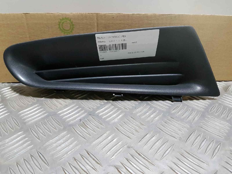 Recambio de rejilla derecha paragolpes para renault clio iii referencia OEM IAM   