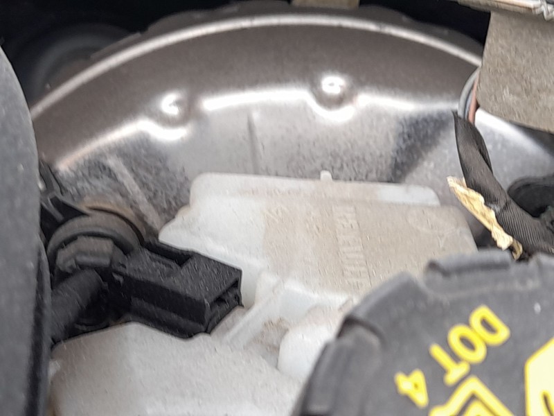 Recambio de servofreno para renault clio v (b7_) 1.0 tce 100 (b7mt) referencia OEM IAM 472102432R  