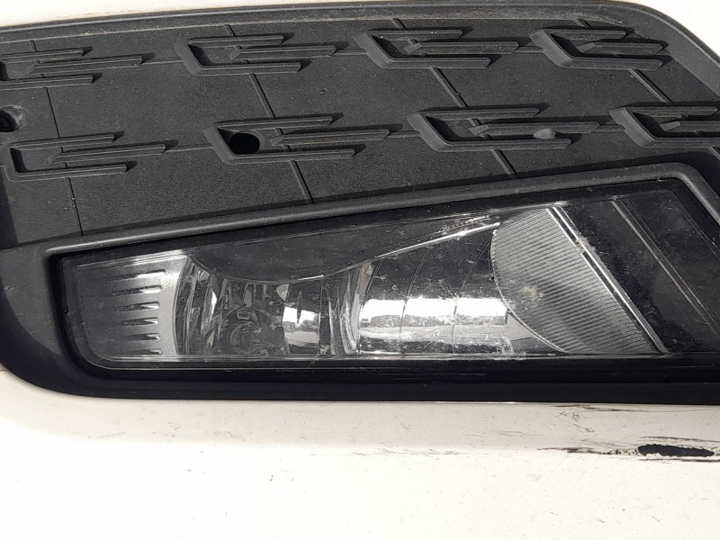 Recambio de faro antiniebla izquierdo para seat leon (5f1) 1.6 tdi referencia OEM IAM 575941701A  