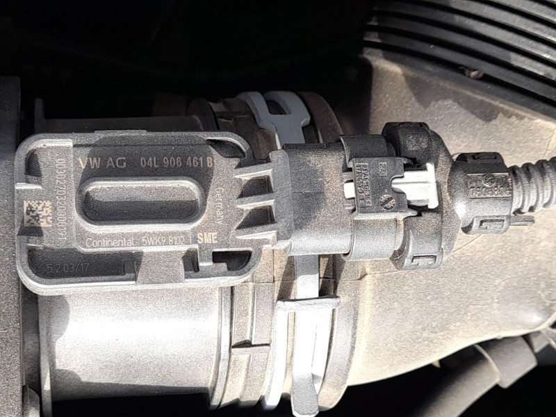 Recambio de caudalimetro para seat leon (5f1) 1.6 tdi referencia OEM IAM 04L906461B  