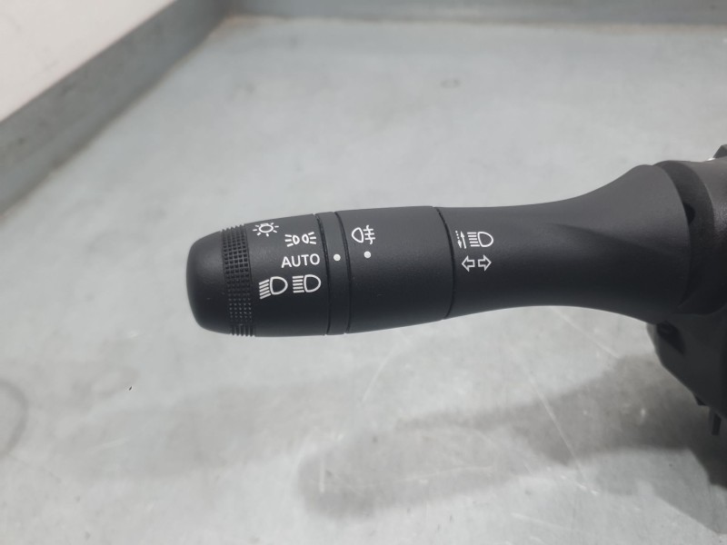 Recambio de mando luces y limpia para renault captur ii (hf_) 1.0 tce 90 eco-g (hfm6) referencia OEM IAM 255670343R  