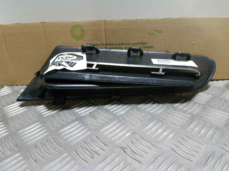 Recambio de rejilla derecha paragolpes para renault clio iii referencia OEM IAM   