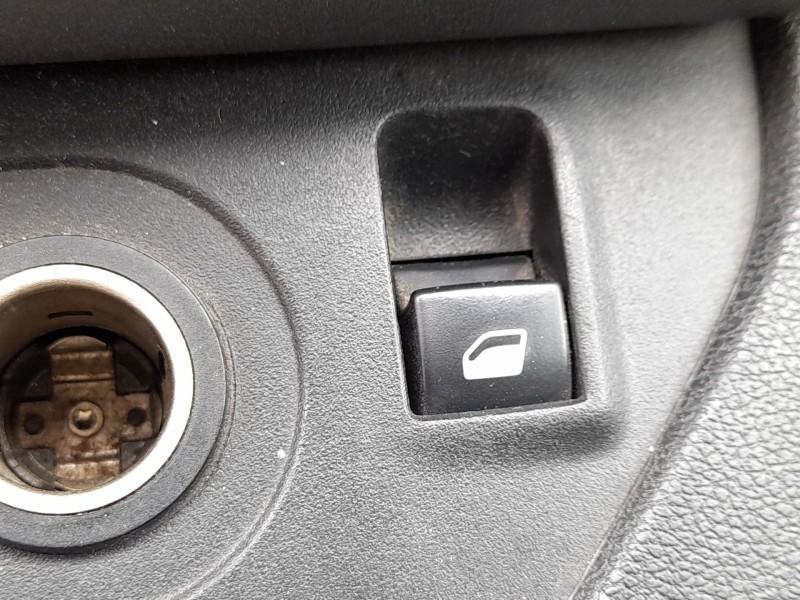 Recambio de mando elevalunas delantero derecho para citroën berlingo multispace (b9) 1.6 bluehdi 100 referencia OEM IAM 6490E2  