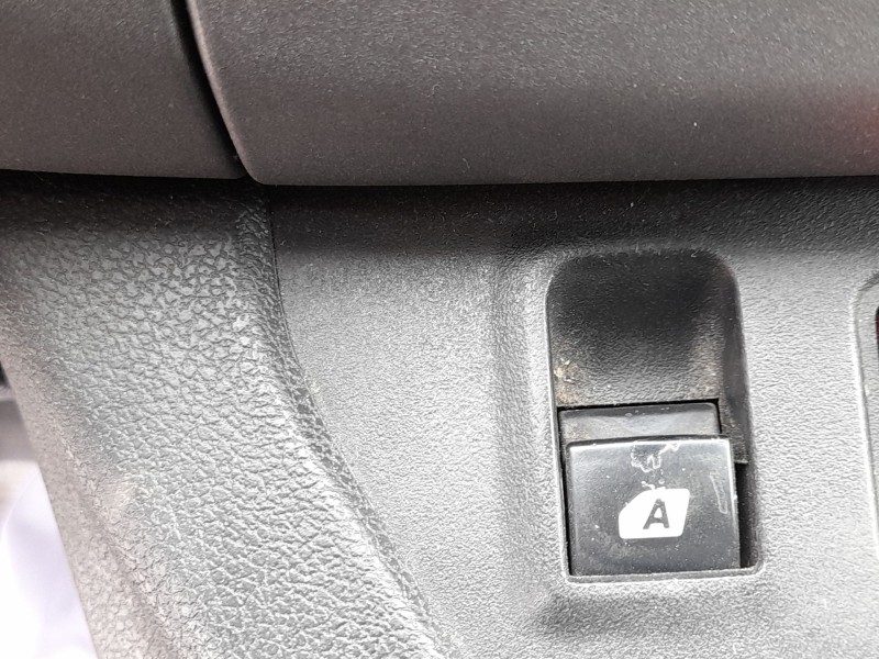 Recambio de mando elevalunas delantero izquierdo para citroën berlingo multispace (b9) 1.6 bluehdi 100 referencia OEM IAM 6490HQ