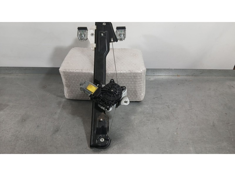Recambio de elevalunas trasero izquierdo para ssangyong tivoli 1.6 xdi 160 referencia OEM IAM 98830X1010 2 PINS 