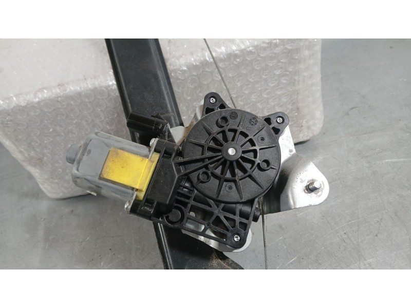 Recambio de elevalunas trasero izquierdo para ssangyong tivoli 1.6 xdi 160 referencia OEM IAM 98830X1010 2 PINS 