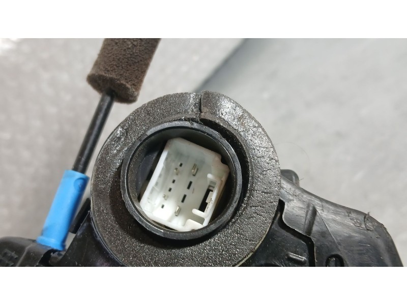 Recambio de cerradura puerta trasera derecha para toyota corolla ranchera familiar (_e21_) 1.8 hybrid (zwe211) referencia OEM IA
