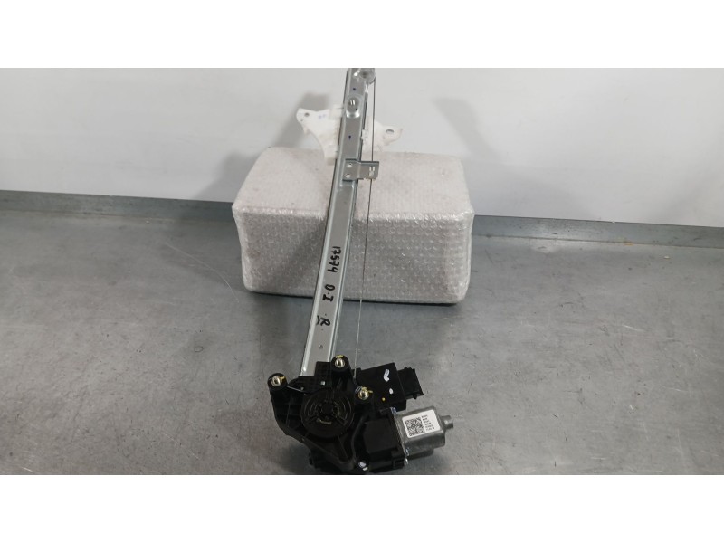 Recambio de elevalunas delantero izquierdo para hyundai i20 iii (bc3, bi3) 1.0 t-gdi referencia OEM IAM 82450Q0520 2 PINS 