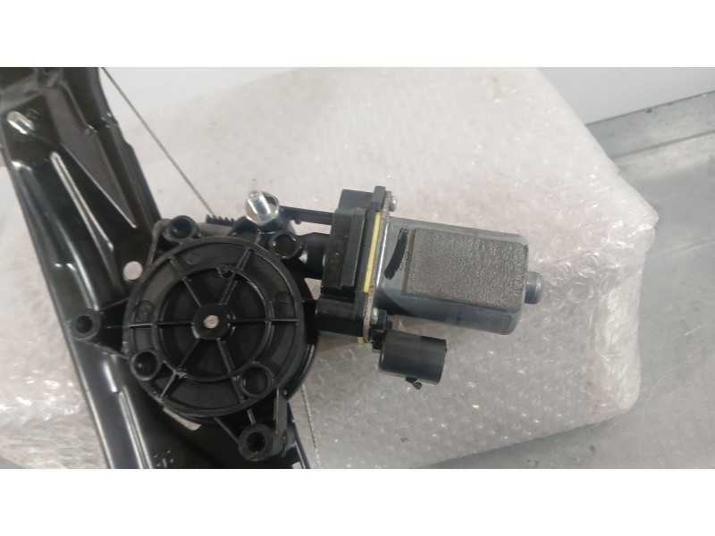 Recambio de elevalunas delantero izquierdo para ford ka (ru8) 1.2 referencia OEM IAM 51974460 2 PINS 37310000