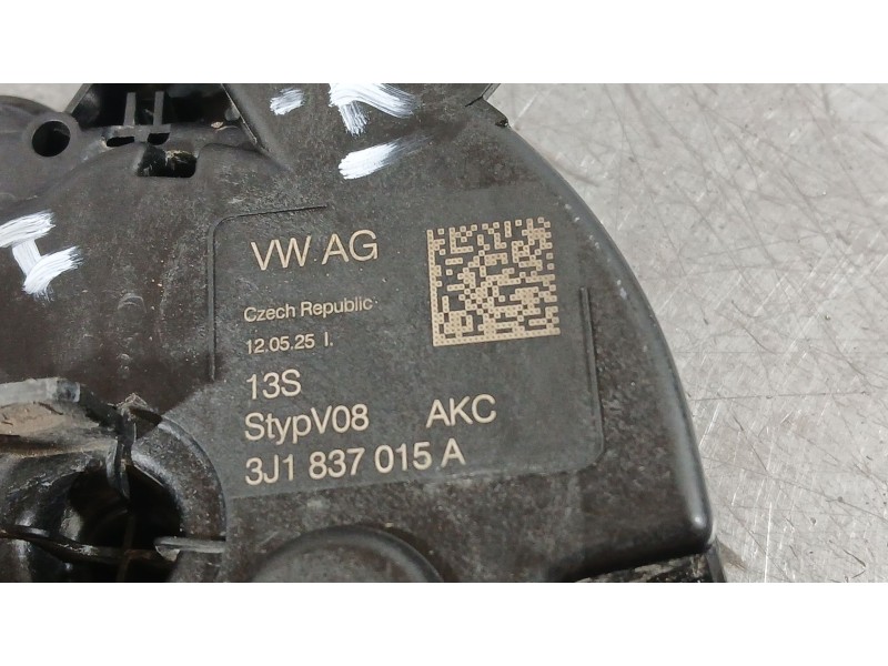 Recambio de cerradura puerta delantera izquierda para skoda octavia iv (nx3, nn3, pv3) 1.5 tsi referencia OEM IAM 3J1837015A  