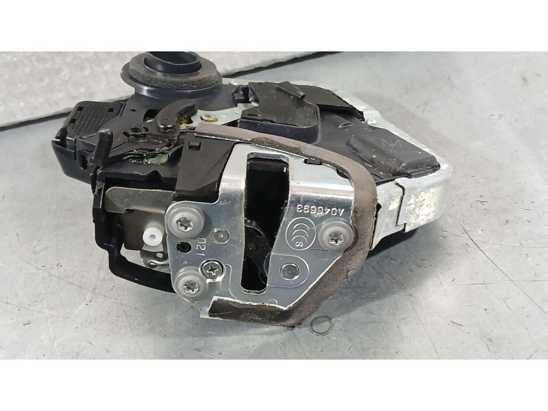 Recambio de cerradura puerta trasera derecha para lexus nx (_z1_) 300h (ayz10_) referencia OEM IAM 6905012410  