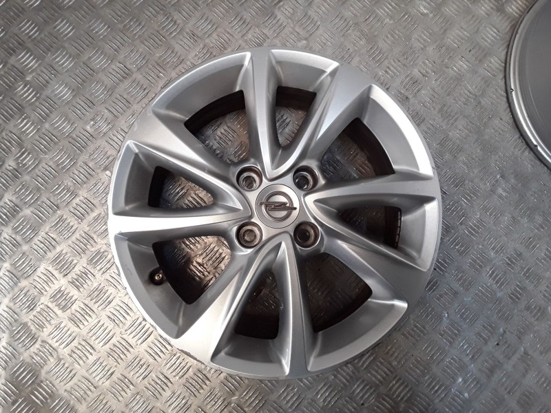 Recambio de juego llantas aluminio para opel corsa f (p2jo) 1.2 (68) referencia OEM IAM 6.5X16 4 TORN ET38 ROZADAS ALUMINIO