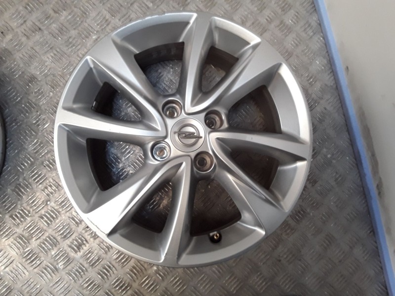 Recambio de juego llantas aluminio para opel corsa f (p2jo) 1.2 (68) referencia OEM IAM 6.5X16 4 TORN ET38 ROZADAS ALUMINIO