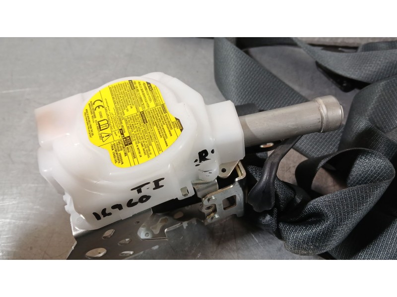 Recambio de pretensor airbag trasero izquierdo para toyota yaris (_p13_) 1.5 (nsp131_) referencia OEM IAM 733700D171C2  