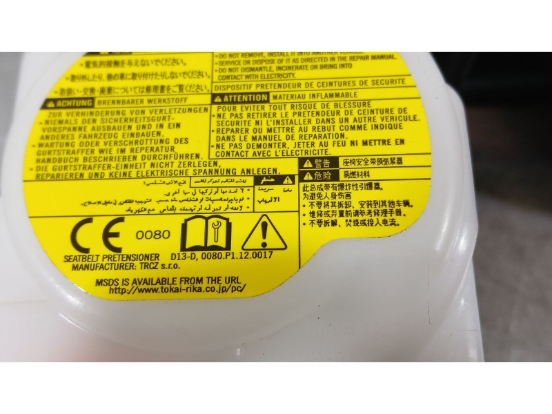 Recambio de pretensor airbag trasero izquierdo para toyota yaris (_p13_) 1.5 (nsp131_) referencia OEM IAM 733700D171C2  