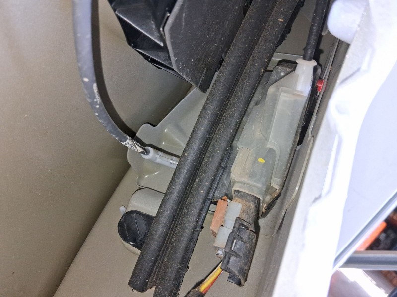 Recambio de cerradura puerta trasera derecha para peugeot 3008 ii suv (mc_, mr_, mj_, m4_) 1.5 bluehdi 130 referencia OEM IAM 98