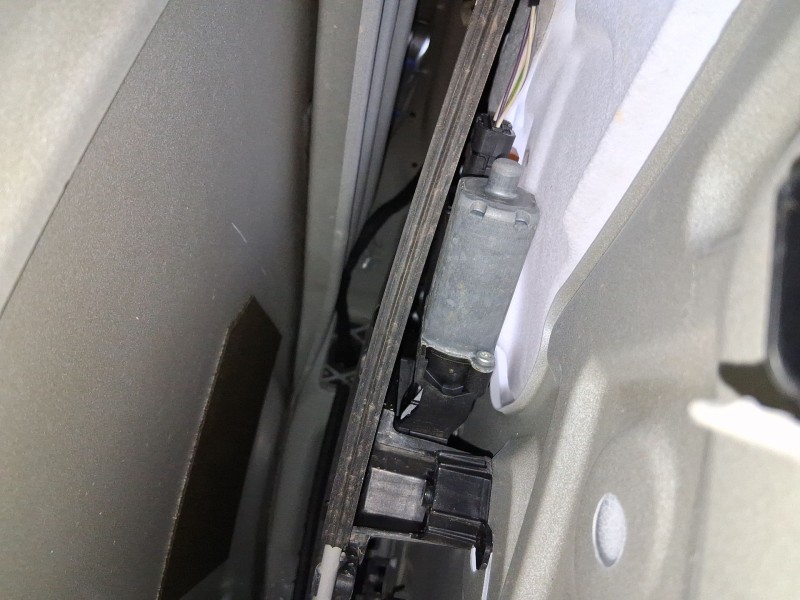 Recambio de elevalunas delantero derecho para peugeot 3008 ii suv (mc_, mr_, mj_, m4_) 1.5 bluehdi 130 referencia OEM IAM 984019