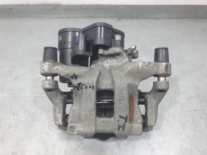 Recambio de pinza freno trasera izquierda para mazda cx-30 (dm) skyactiv-x m hybrid referencia OEM IAM BCKA26990A  