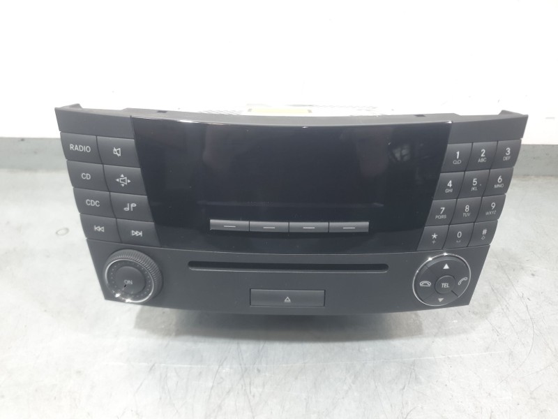 Recambio de sistema audio / radio para mercedes-benz clase e (w211) e 280 (211.054) referencia OEM IAM A21118702889  