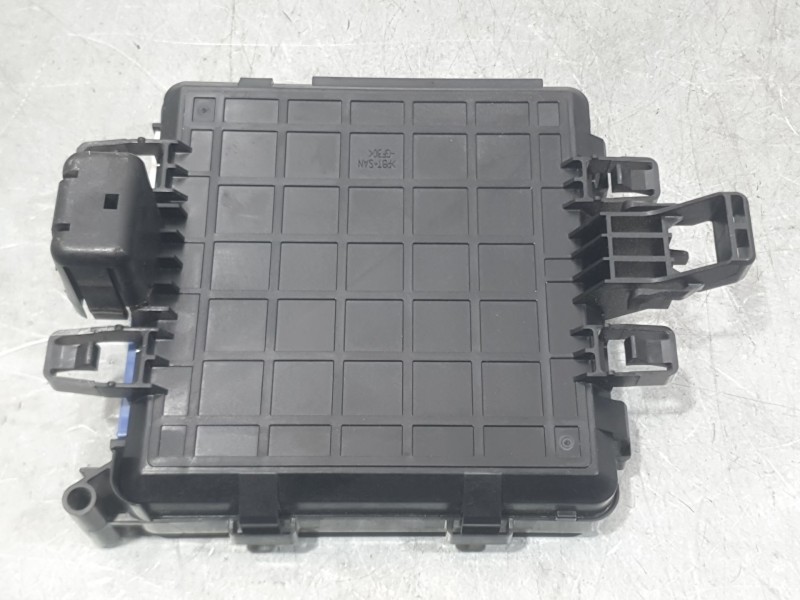 Recambio de modulo electronico para mazda cx-30 (dm) skyactiv-x m hybrid referencia OEM IAM D41S675ZD  