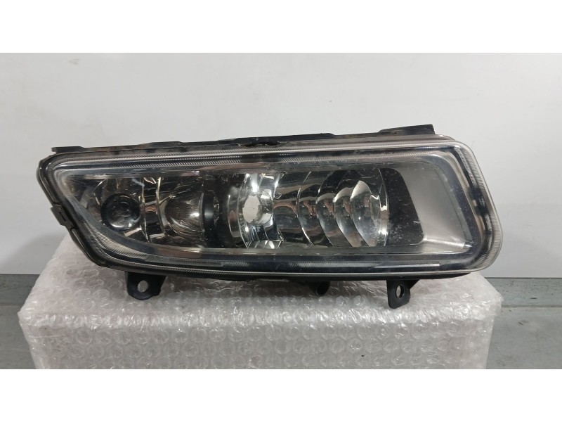 Recambio de faro antiniebla derecho para volkswagen polo v (6r1, 6c1) 1.6 tdi referencia OEM IAM 6R0941062C  
