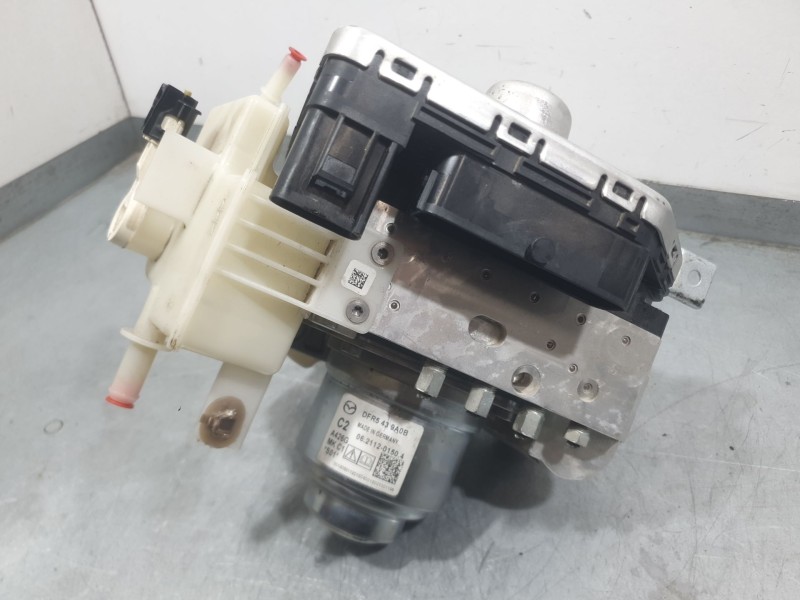 Recambio de abs para mazda cx-30 (dm) skyactiv-x m hybrid referencia OEM IAM DFR5439A0B C/ BOMBA DE FRENO Y SERVOFRENO 