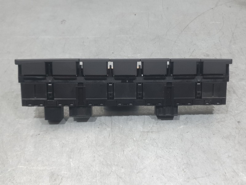 Recambio de mando multifuncion para volkswagen t-cross (c11, d31) 1.0 tsi referencia OEM IAM 2GM927132Q  