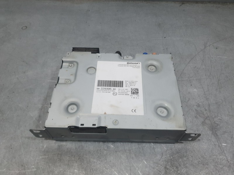 Recambio de sistema audio / radio para citroën c3 iii (sx) 1.2 puretech 82 referencia OEM IAM 9822939580 WAVE2EUCEM00 CONTINENTA