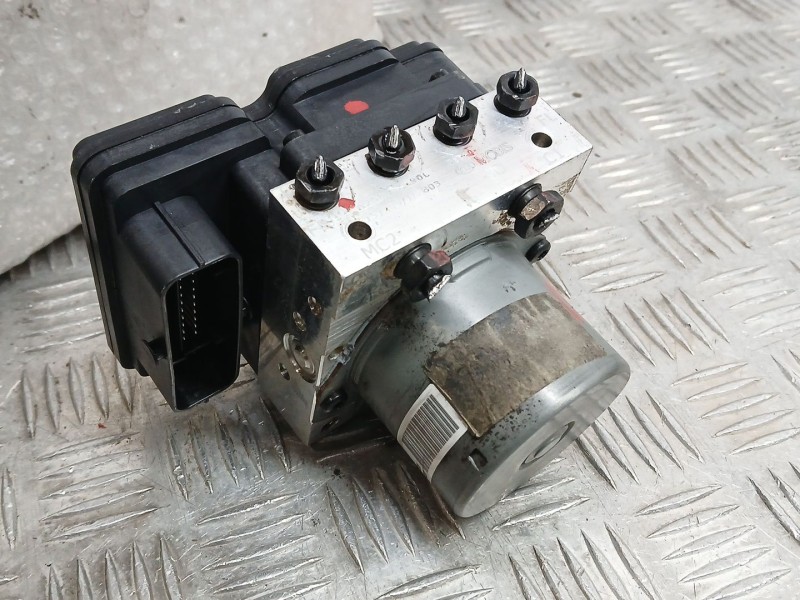Recambio de abs para kia cee´d (jd) 1.6 crdi 136 referencia OEM IAM 58920A2230 MOBIS A258920800