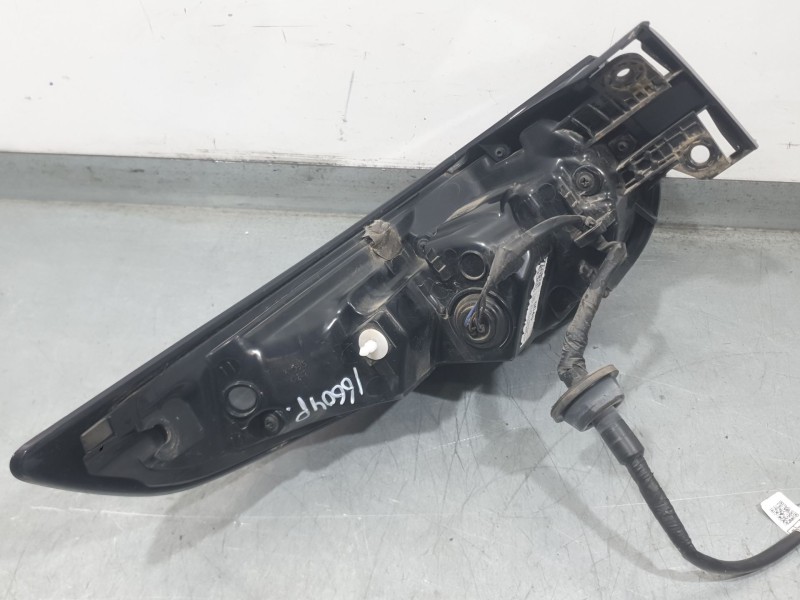 Recambio de piloto trasero derecho exterior para mazda cx-30 (dm) skyactiv-x m hybrid referencia OEM IAM RDM92400040  