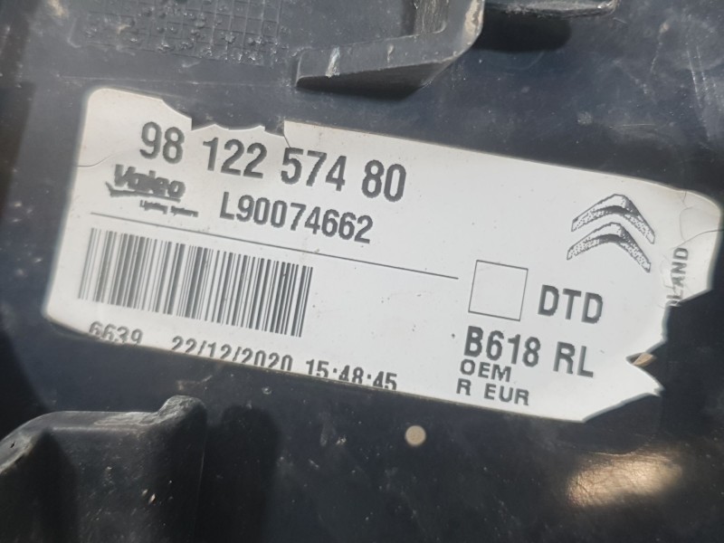 Recambio de piloto trasero derecho para citroën c3 iii (sx) 1.2 puretech 82 referencia OEM IAM 9812257480 L90074662 VALEO